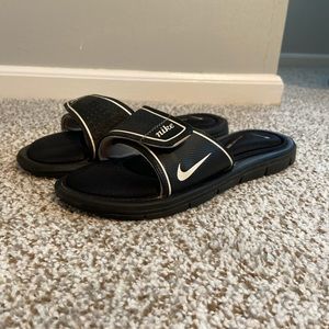 Women’s Nike Sandals/Slides